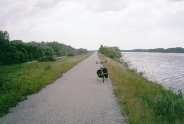 Krems/Donau 3 mil strandvall