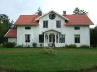 Lilla Humlered. Huvudbyggnaden ett bra exempel p&aring; 1870-talets byggnadskonst. /Holm&ouml;/