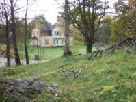 Grims&aring;s &ouml;verg&aring;rd. H&auml;r f&ouml;ddes Eric Olai. 1600-tals g&aring;rd, till- och p&aring;byggd under 1900-talet. /Pr&auml;stsl&auml;kt/