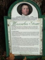 Mossebos store son Josefh Hansson 1707-1784 &auml;r INTE ana till Anders Hall, men
Eric Olai var kyrkoherde h&auml;r en kort tid och har bott i huset Mossebo Stom som flyttats
till den plats det nu st&aring;r p&aring;.