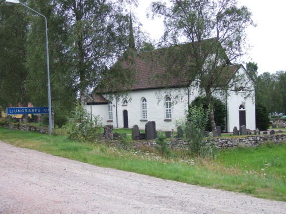 Ljungarps kyrka tillbyggd 1835. Ingick i Dalstorps pastorat. /Pr&auml;stsl&auml;kt/