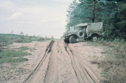 H�r var det l�ttorienterat. En rak v�g l�ngs hela skjutf�ltet.