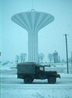 Riksv�gen gick d� f�rbi �rebro nya vattentorn