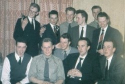 E-avdelningen i festst�mning